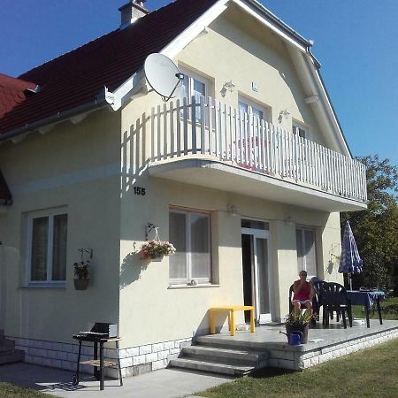 Villa Bella Balatonfenyves Exterior foto